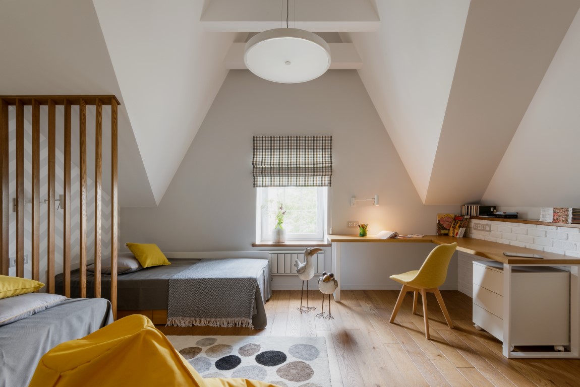 Medinės ąžuolinės grindys: spalva 3081 šviesus riešutas.