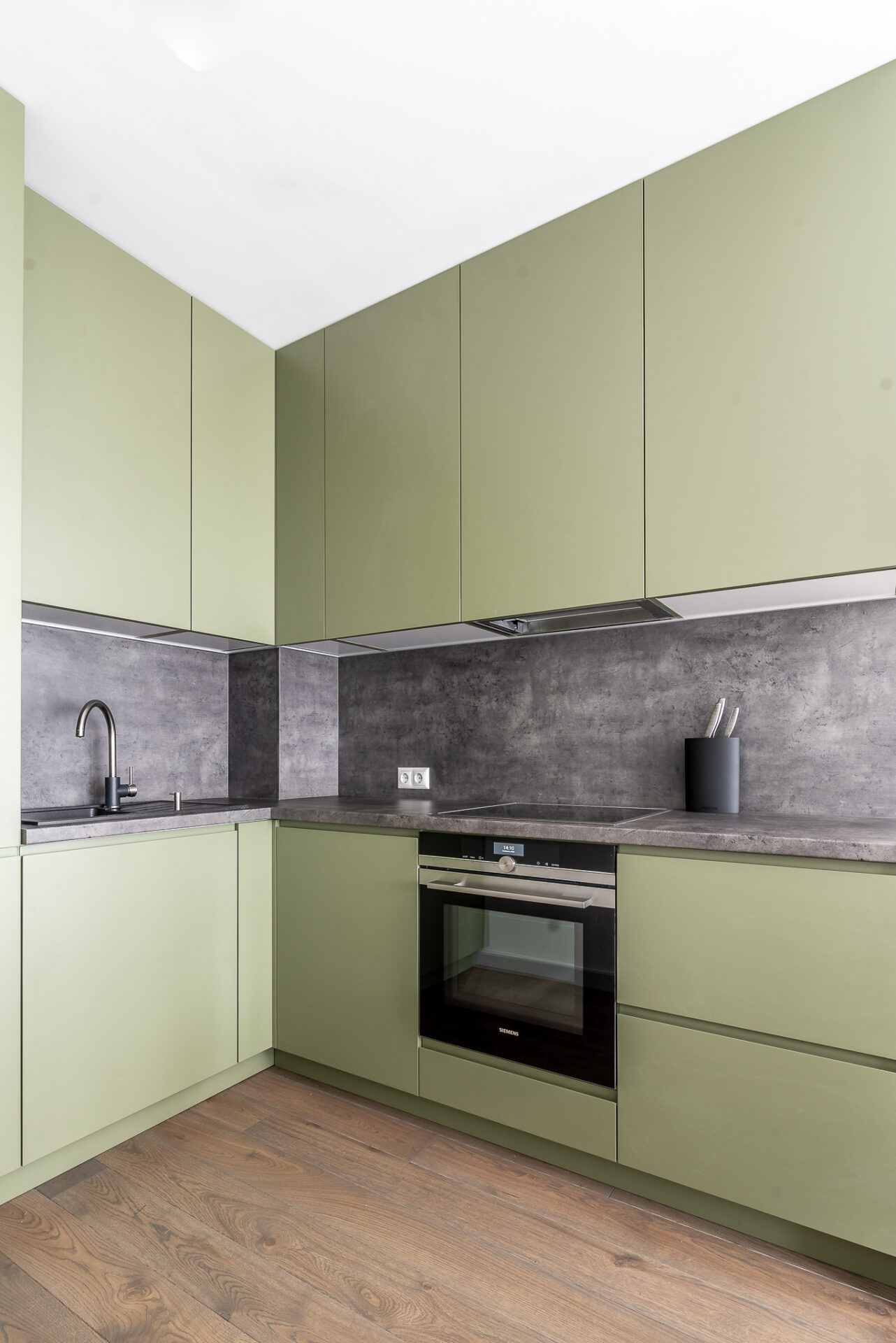 Medinės ąžuolinės grindys: spalva 3479 Antique.