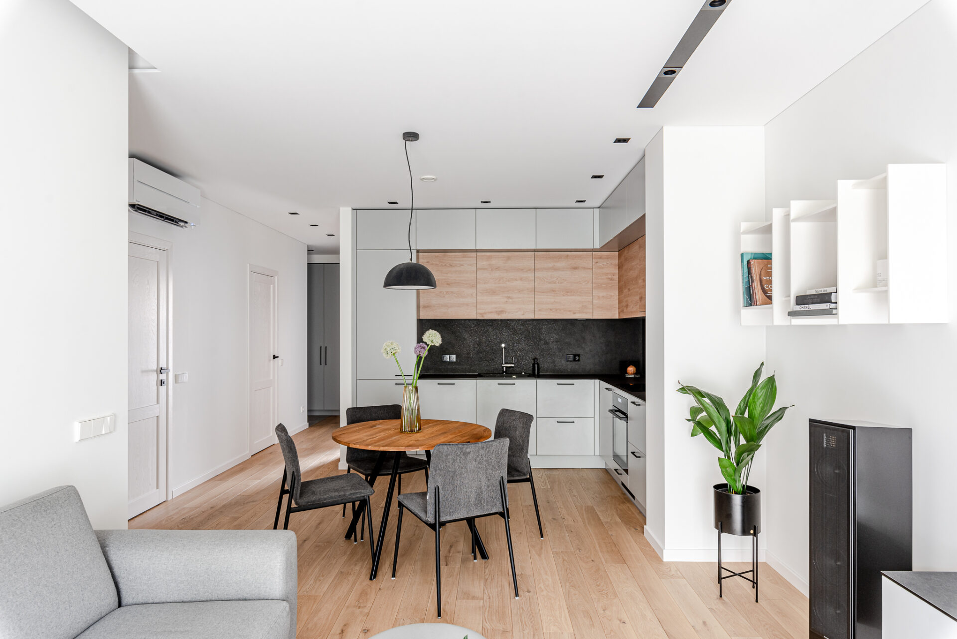 Medinės grindys, parketas, Herringbone 90°: 3408, Balta