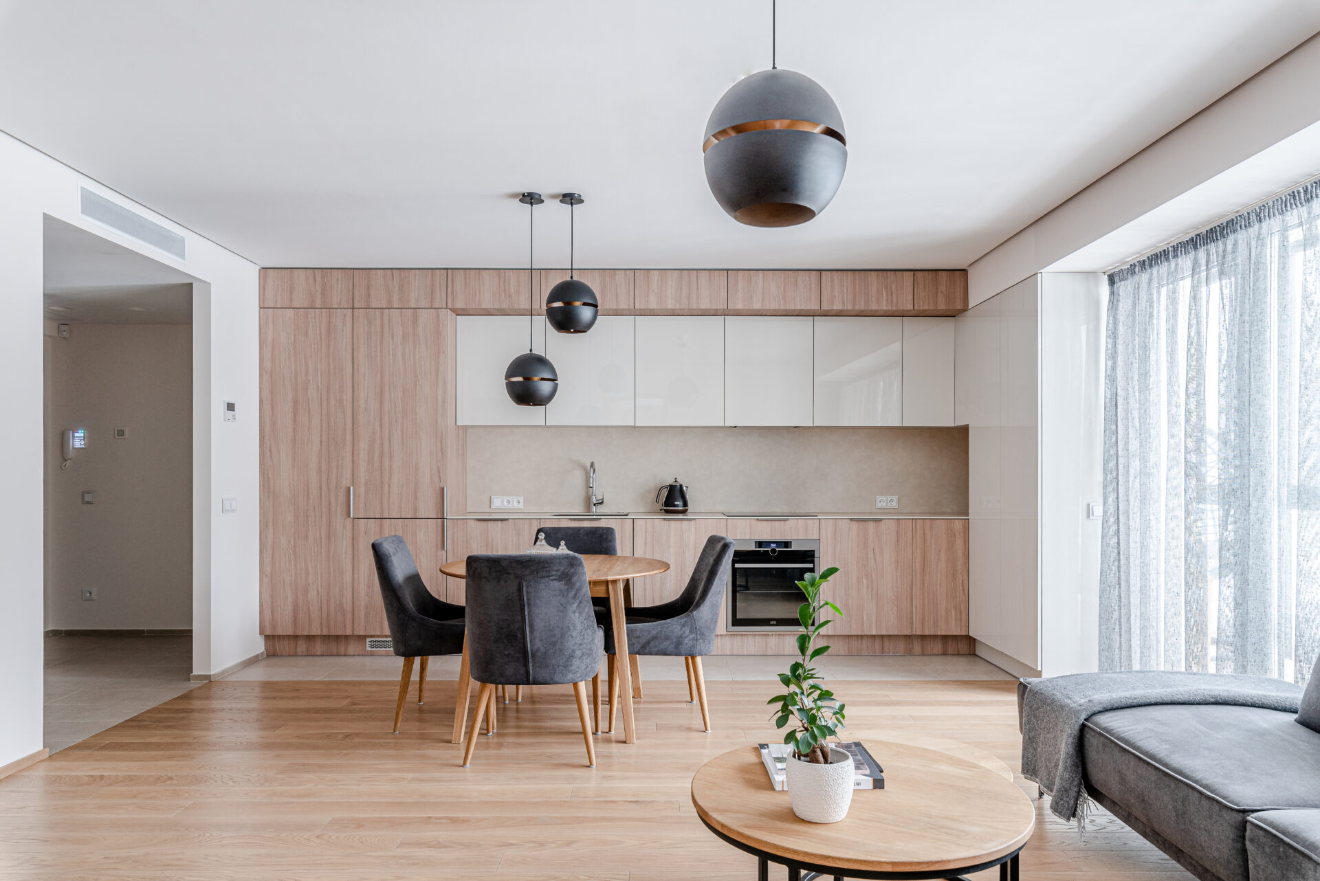 Medinės grindys, parketas: 3409, Skaidriai balta