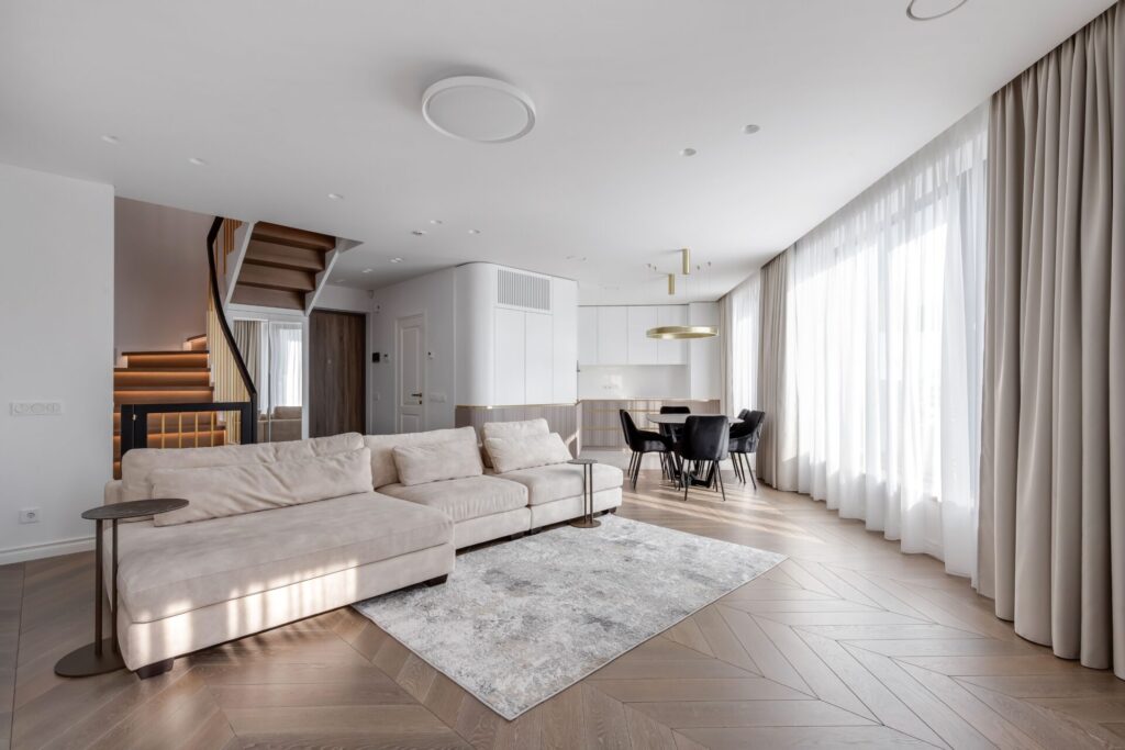 Medinės grindys, parketas, Chevron 45°: Q-3409, Skaidriai bala