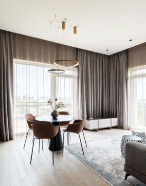 Medinės grindys iš ąžuolo, klojimo raštas prabėgimu, pagaminta Lietuvoje - Medžio stilius