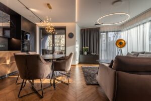 Medinės grindys ir parketas – 2023 m. populiariausios dizaino tendencijos