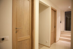 Durų apvadai – svarbūs architektūriniai elementai