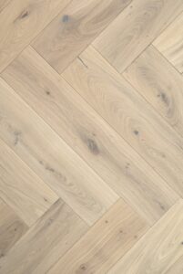 Parketas eglute 90°  E 2410 Ivory