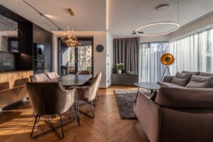 Ąžuolinės grindys: Jūsų Namų Stiliaus Akcentas