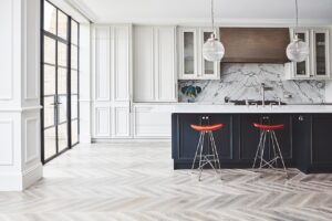 Parketas eglutė: Ąžuolinio patvarumo simbolis namuose