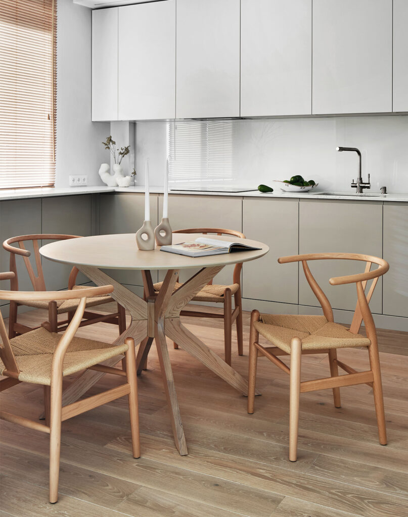 Šviesios, Rustic rūšingumo grindys – natūralumo ir modernumo harmonija