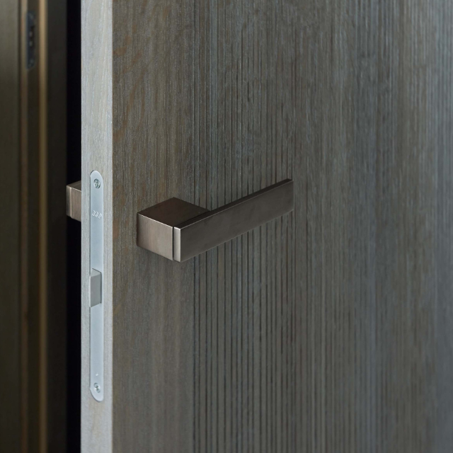 Velvet ąžuolinės durys