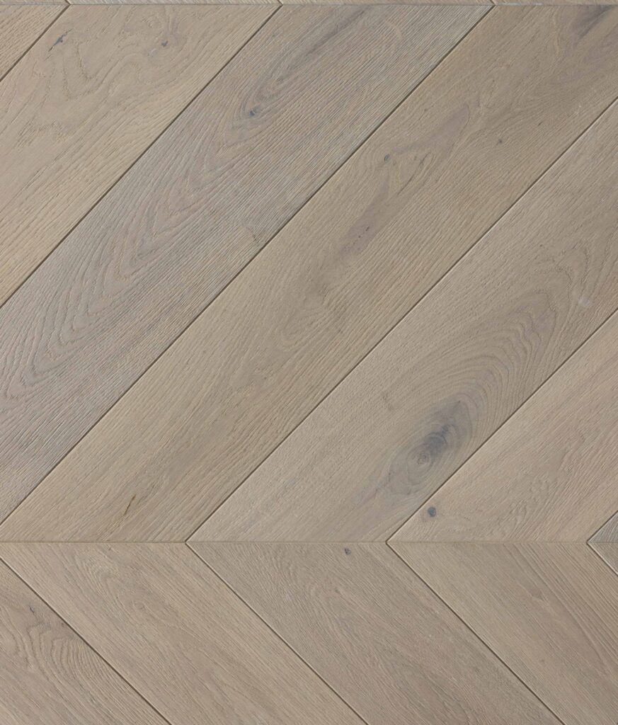 Ąžuolinis parketas Chevron<br>44,90 €/m² (Copy)